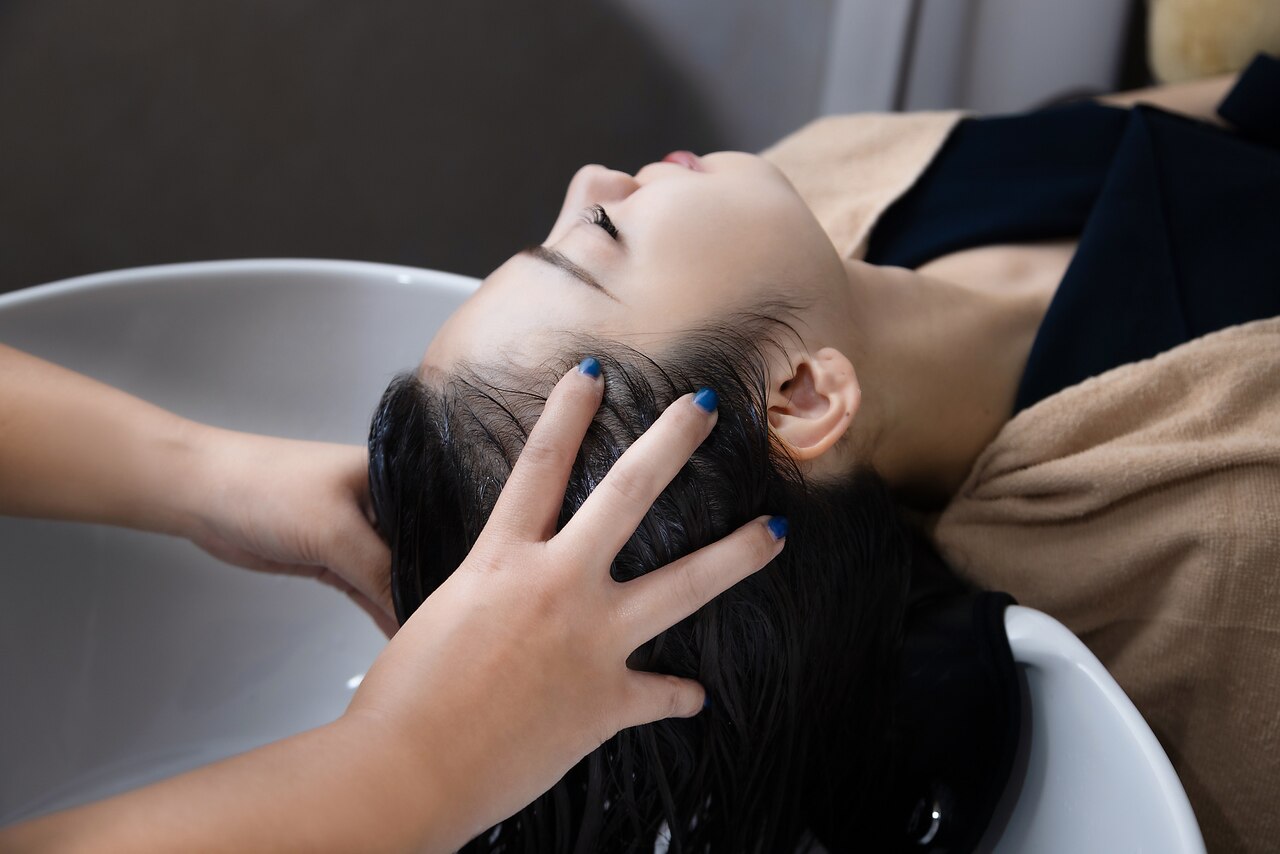 【夜シャン/17:00以降】シャンプーブロー【ヘアマスク付】